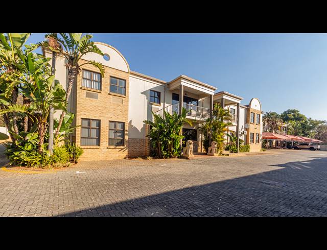 255M² OFFICE FOR SALE IN ROBINDALE